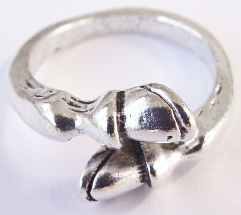 Sabbia Fine Jewelry - Diamond Horse Shoe Ring