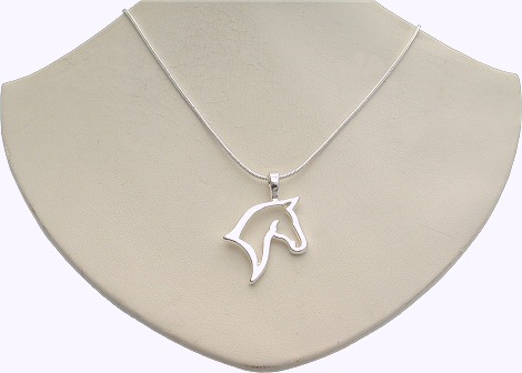 horse-silhouette-necklace1.jpg